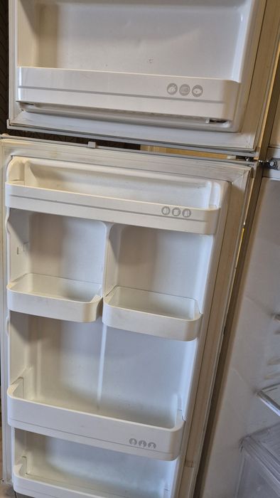 холодильник lg gr 372svf no frost 170см
Бу, працює

В гарному стані, є