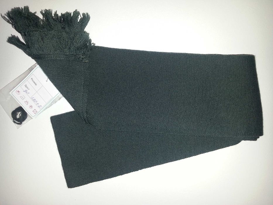 шикарный шарф полушерстяной , кашне