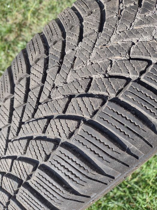 Bridgestone Blizzak LM005 195/65 R15 91T zimowe – 5 szt. 4+1