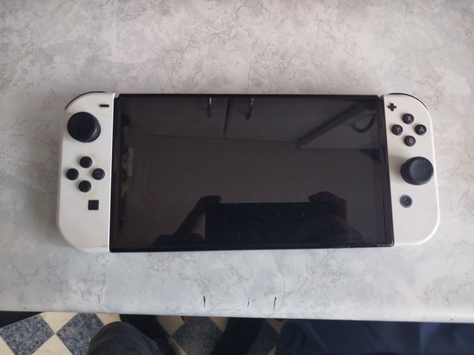 Nintendo switch oled+ etui i karta 256GB