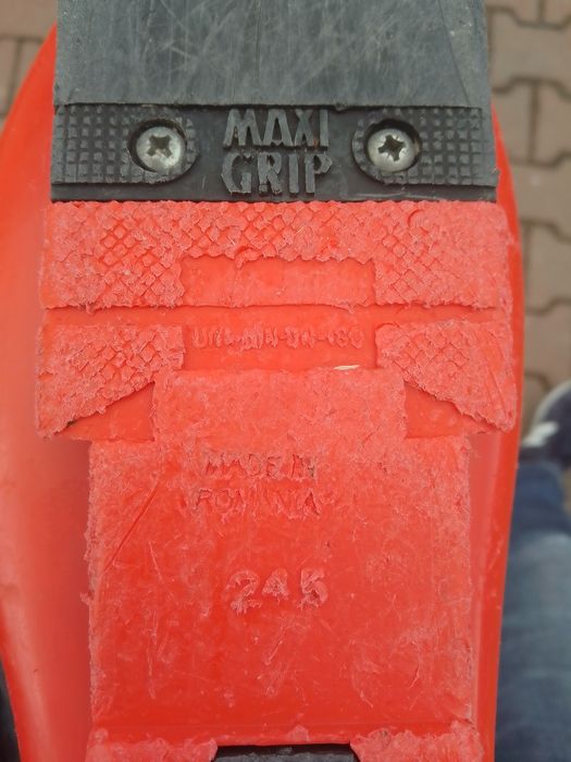 Buty narciarskie Lange czerwone wkładka 24,5cm