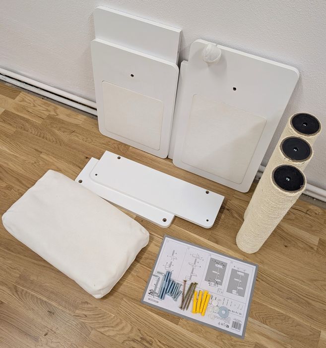 Modern Living Drapak dla Kota Ścienny San Francisco Biały 26x43x129cmZ