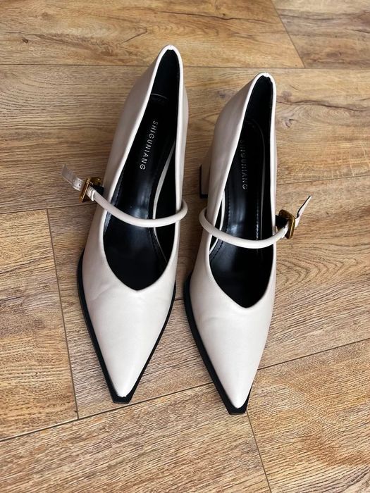 Hit eleganckie Nowe Czółenka na słupku rozmiar 41