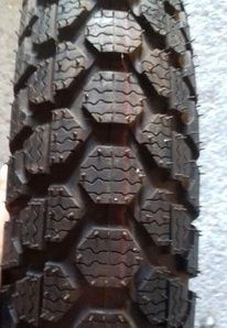 Pneu 110/90R12 tt novo 
35 €
