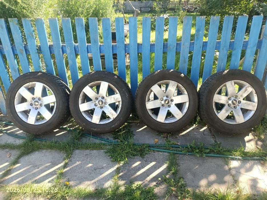 Резина з дисками на R17 комплект