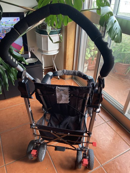 Carrinho passeio criança