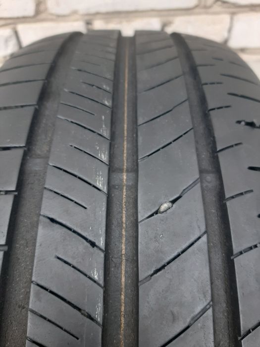 Шини б/у 205/60R16 Nexen літо.