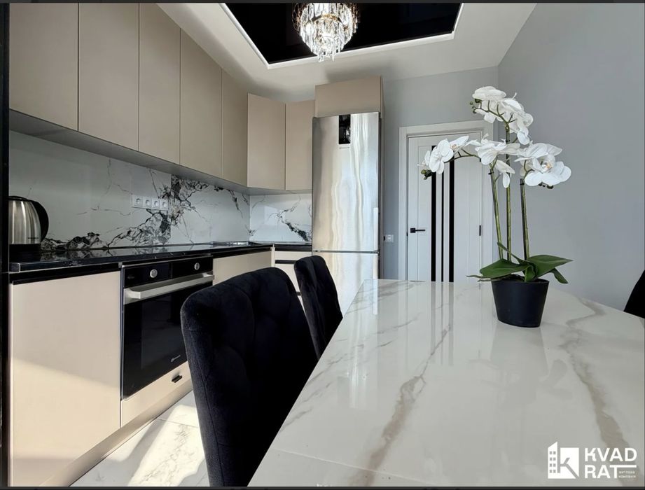 Перша здача 1 кімнатної біля парку Шевченка