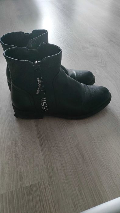 Buty zimowe damskie
