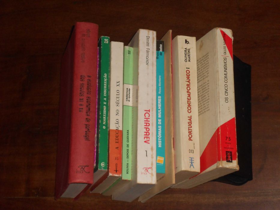 Diversos livros historicos, politicos, educativos