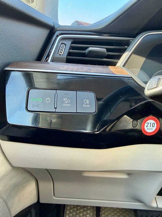 Audi e-tron 2019