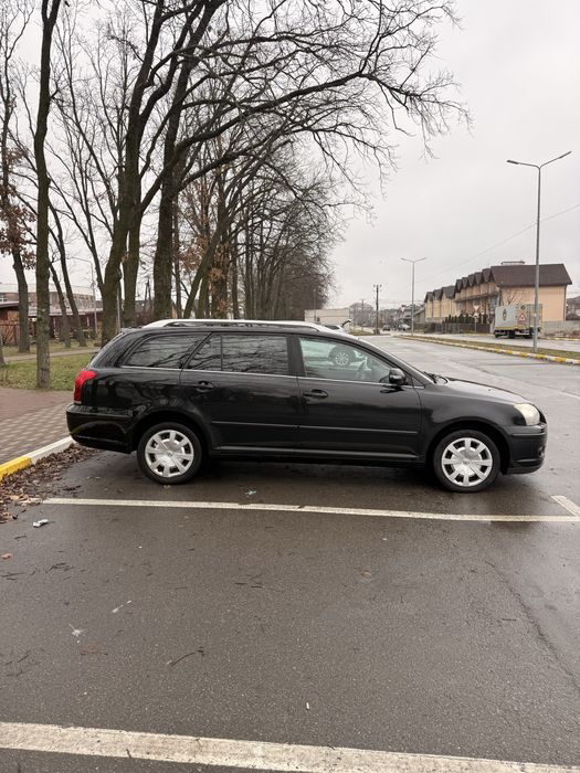 Toyota Avensis 2007 2.0 бензин