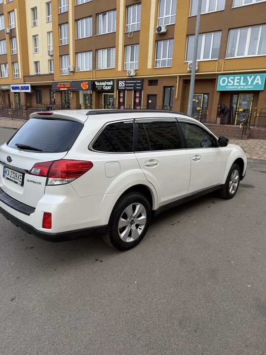 Subaru Outback 2011 2.5