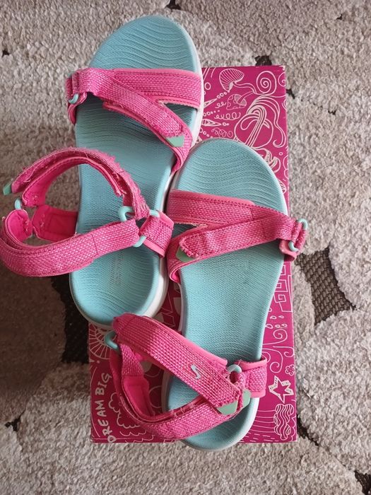Сандалі, босоніжки, взуття для дівчинки, літо Skechers