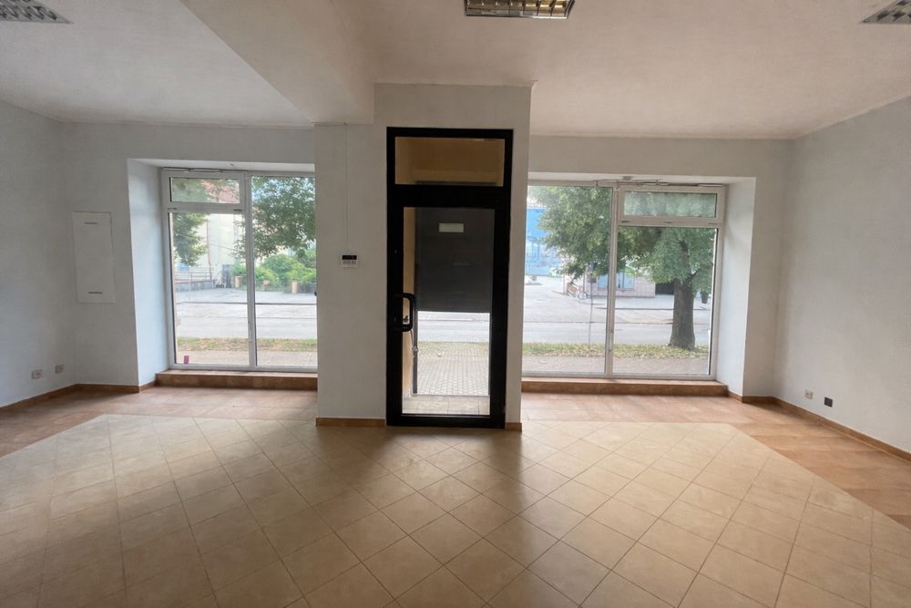 Sprzedam lokal użytkowy 42 m² – w centrum Ełku, ul. Chopena