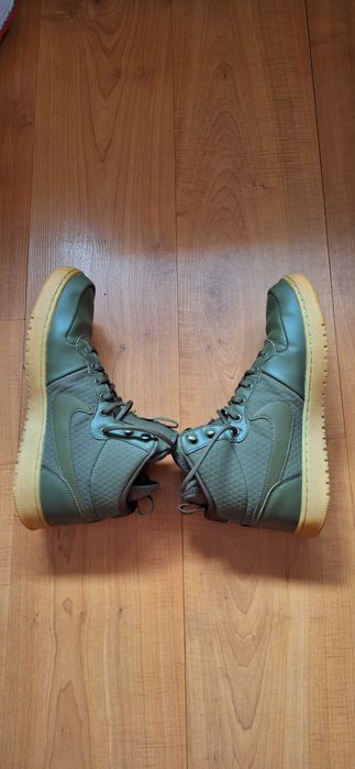 Ténis estilo bota verde tropa nº 42 – como novos