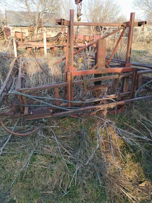 Весь механізм оприскувача