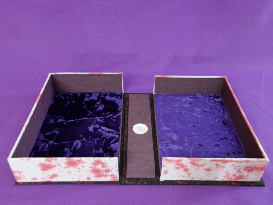 Caixa Clamshell Para Comics Formato Current Age. Edição Zombie.