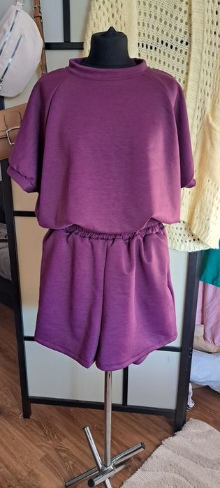 Dres damski nowy- L