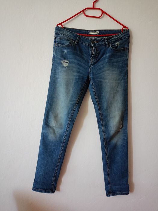 Spodnie jeans damskie