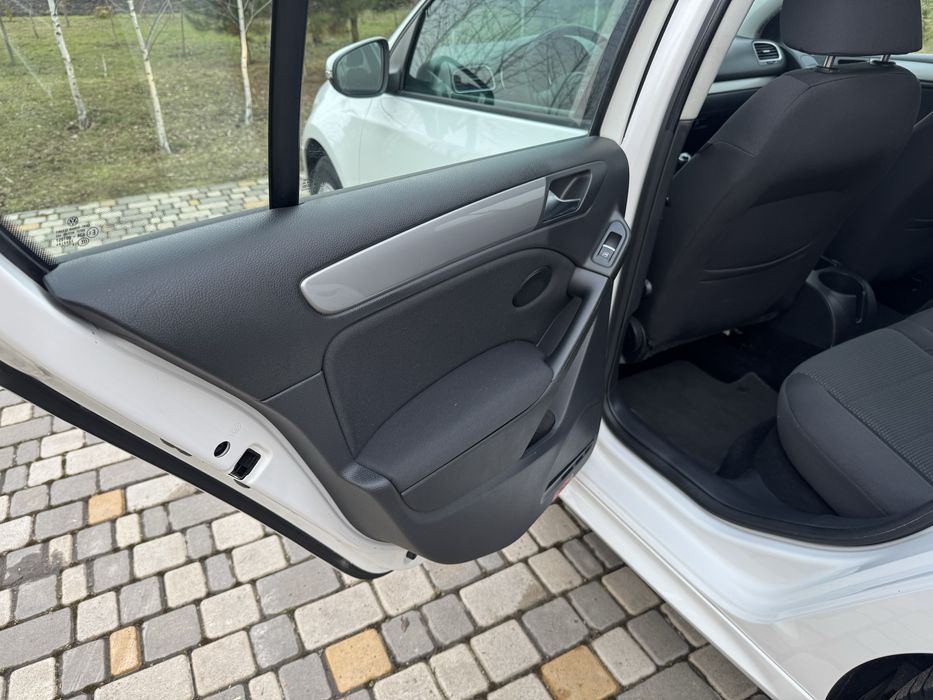 Продам Volkswagen Golf 6