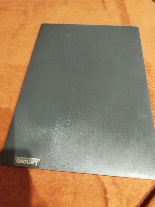 Lenovo V14-ADA 14" - компактний ноутбук з Windows 11 Pro