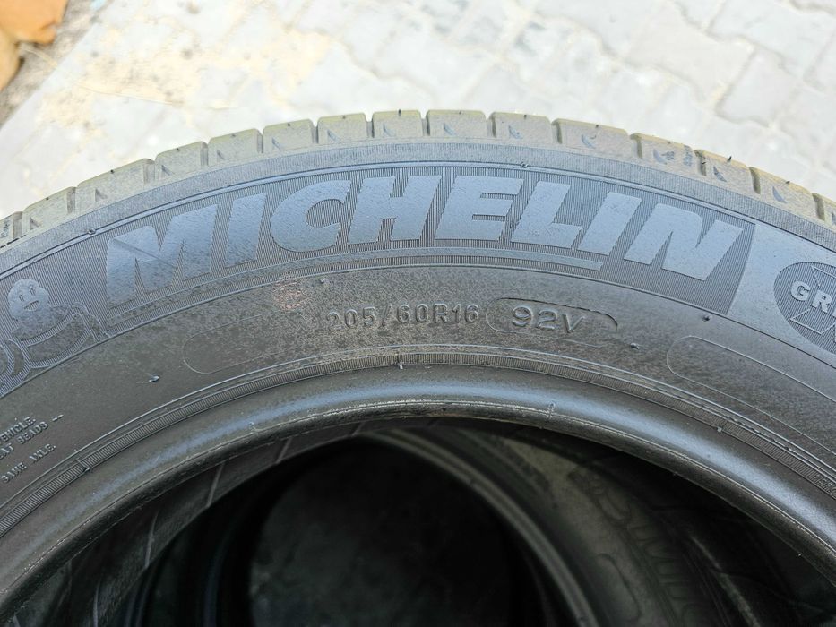 Lato Michelin 205/60 R16 6mm
