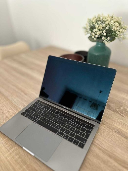 MacBook Pro 13" (2018) | Touch Bar | Preço Negociável