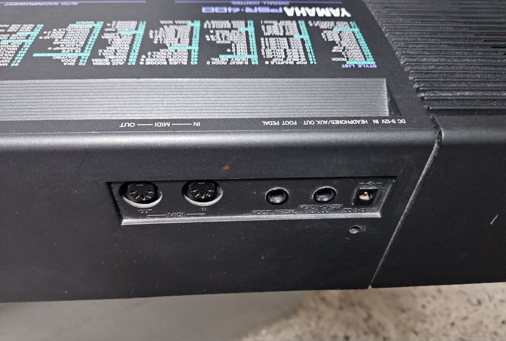 Синтезатор Yamaha PSR-400