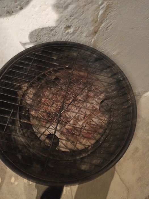 Grill węglowy jak nowy