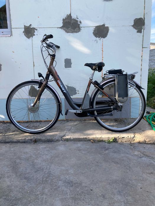 Робочий електровелосипед GIANT TWIST 28 колеса повний комплект