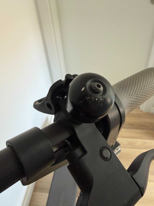Trotinete Elétrica Segway Ninebot F40I + Cadeado | Piscas Integrados