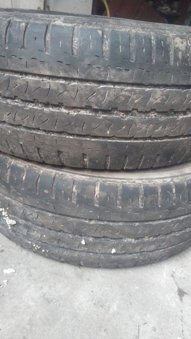 Продам  шини на бус