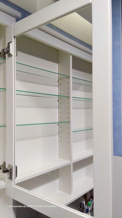 Armário WC Hemnes IKEA