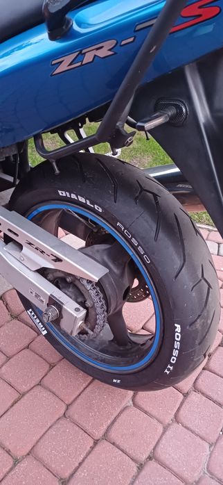 Motocykl Kawasaki ZR-7s