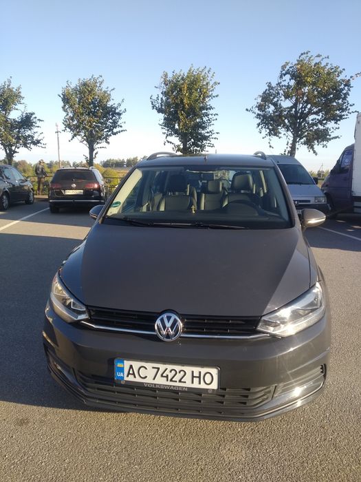 Volkswagen Touran 2 року 2018, дизель 2.0, автомат.