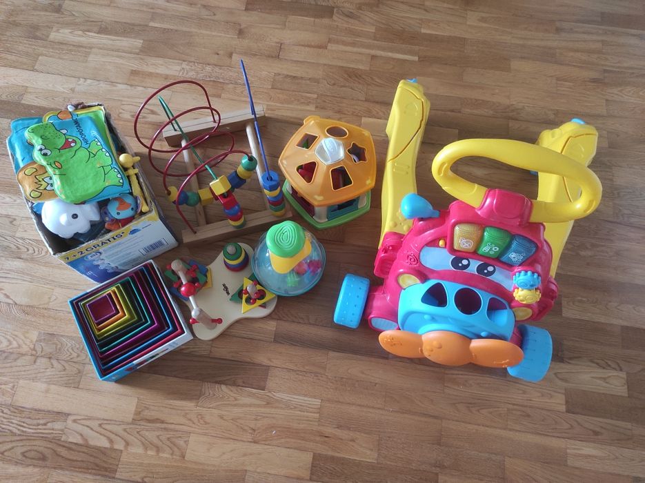 Lote brinquedos bebé