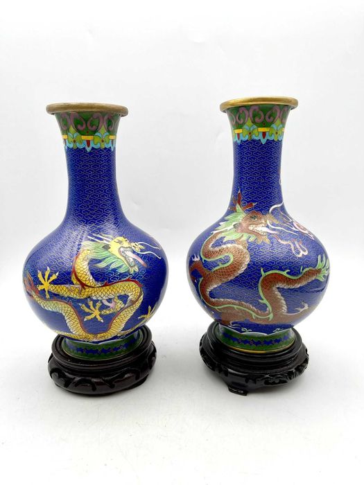 Par de jarras cloisonné