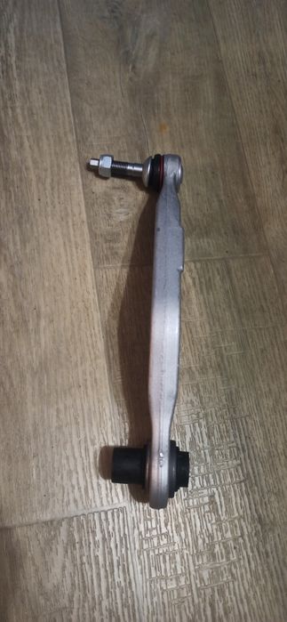 Новий ричаг BMW E39, E60 задній.