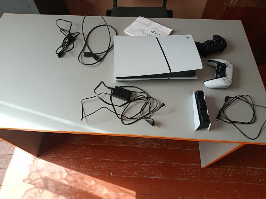 Ігрова консоль PlayStation 5 Slim Digital edition