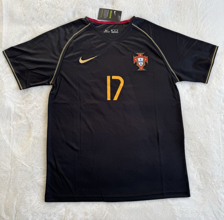 Camisola Portugal - C. Ronaldo 17 - época 2006