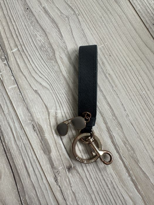Używany brelok Michael Kors z okularkami