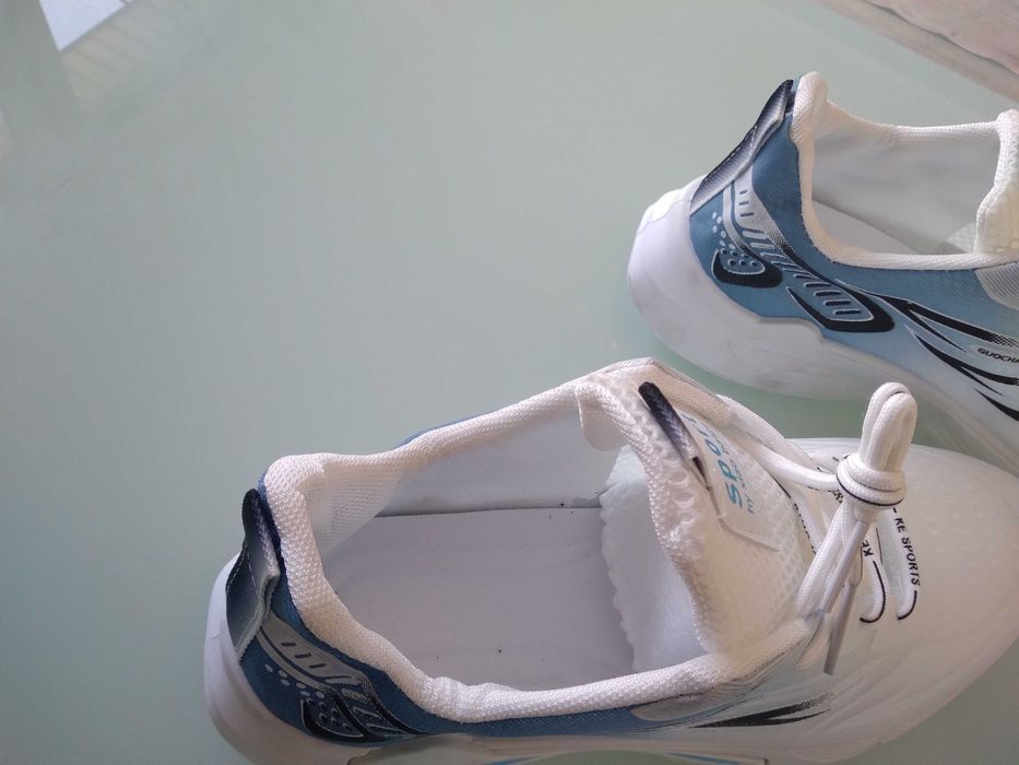 buty sportowe nowe rozmiar 42