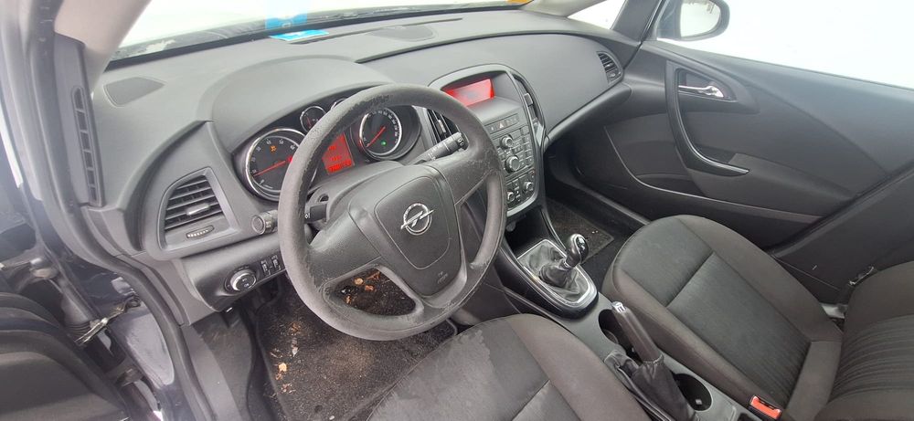 Opel Astra J 1.4 benzyna 100 koni z Niemiec