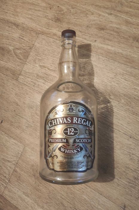 Бутылка 4.5 литра Chivas Regal