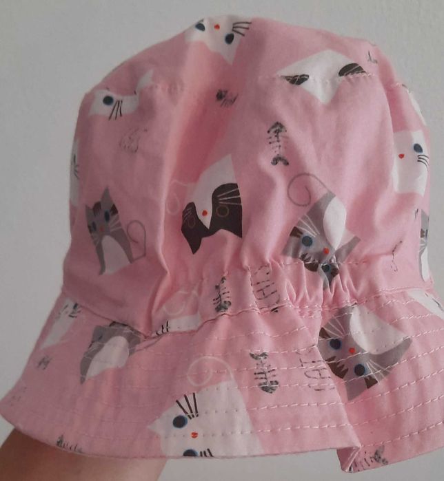 Chapéu reversível (Chicco)