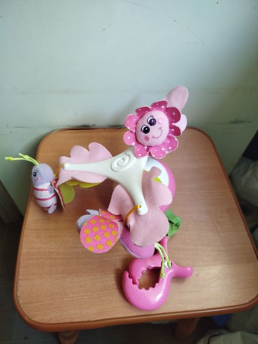 Продам детскую игрушку подвеску