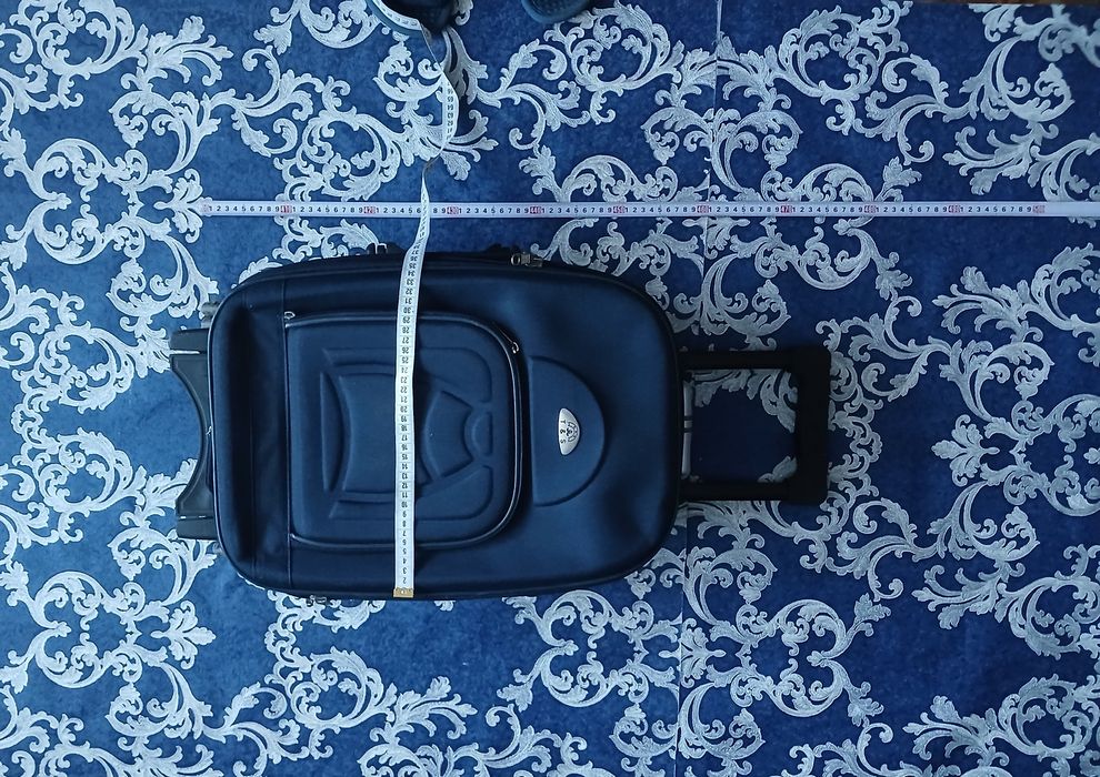 Чемодан маленький