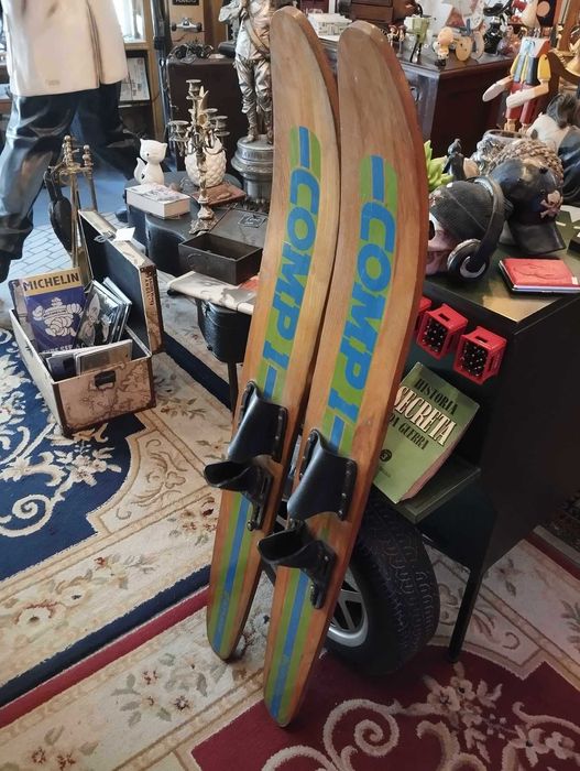 Skis Aquàticos Vintage Em Madeira