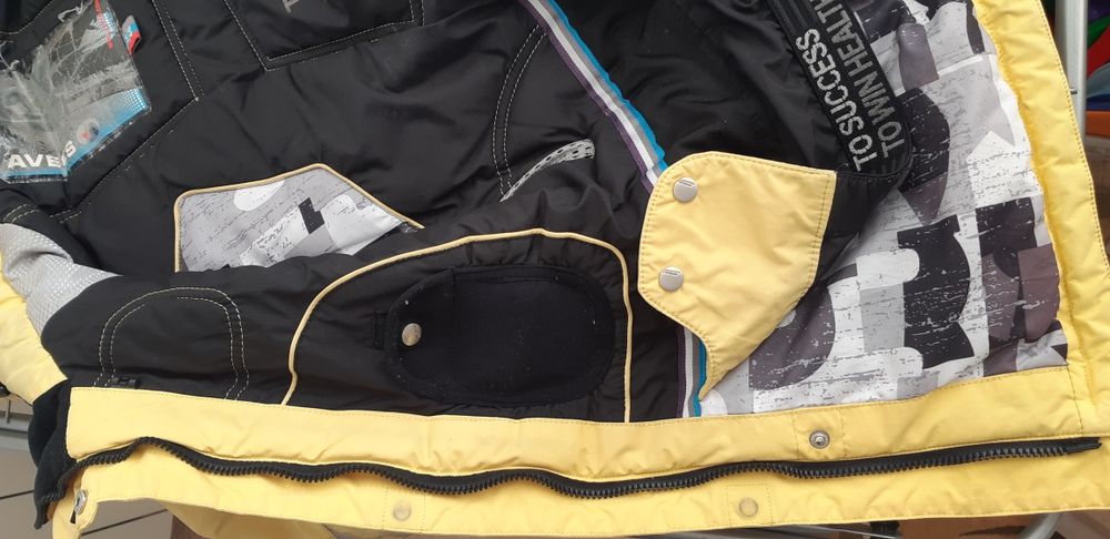 Жіноча лижна термо куртка зимова, спортивна роз.М 46 .Avecs